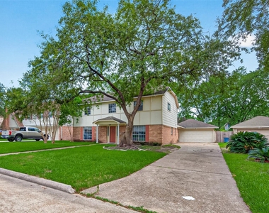 5703 Green Timbers Drive - Photo Thumbnail 3