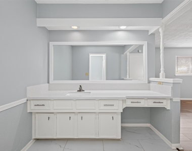 5703 Green Timbers Drive - Photo Thumbnail 37