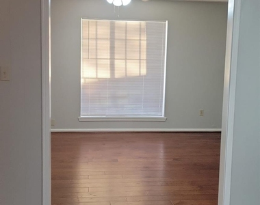 5703 Green Timbers Drive - Photo Thumbnail 2