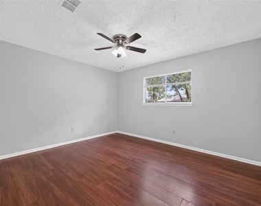 5703 Green Timbers Drive - Photo Thumbnail 29