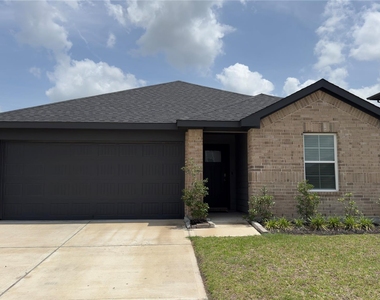 7834 Calabria Drive - Photo Thumbnail 2