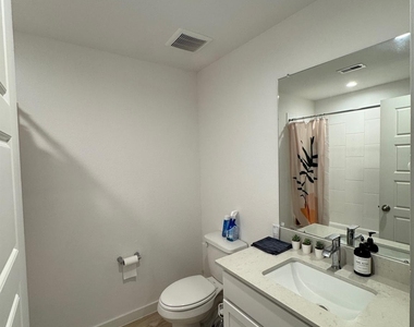 7834 Calabria Drive - Photo Thumbnail 1
