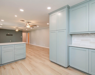 9002 Railton Street - Photo Thumbnail 11