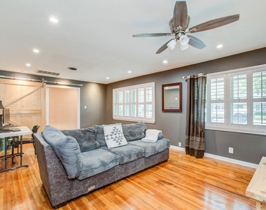 9002 Railton Street - Photo Thumbnail 16