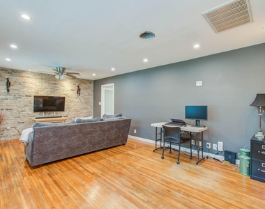 9002 Railton Street - Photo Thumbnail 13