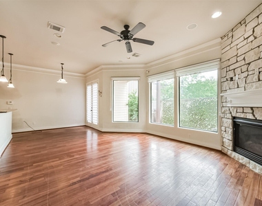 11025 Robin Hood Court - Photo Thumbnail 8