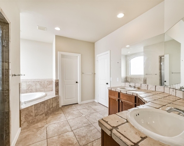 11025 Robin Hood Court - Photo Thumbnail 29