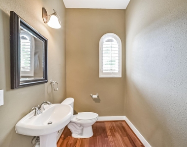 11025 Robin Hood Court - Photo Thumbnail 24