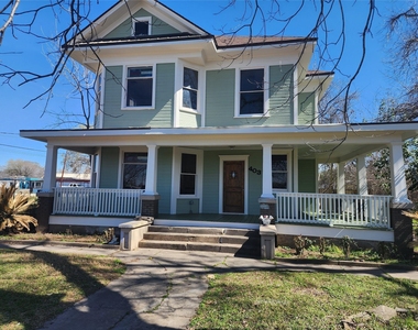 403 Farquhar Street - Photo Thumbnail 1