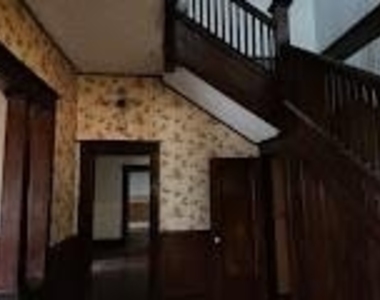 403 Farquhar Street - Photo Thumbnail 10