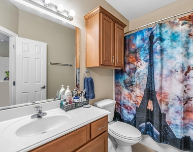 305 Holleman Drive E - Photo Thumbnail 14