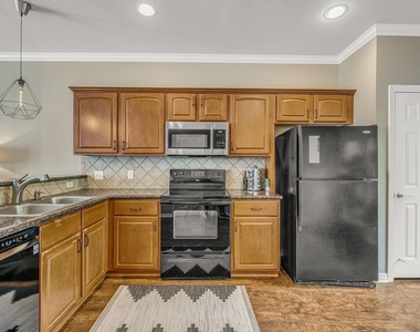 305 Holleman Drive E - Photo Thumbnail 4