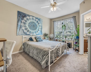 305 Holleman Drive E - Photo Thumbnail 13