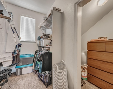 305 Holleman Drive E - Photo Thumbnail 18