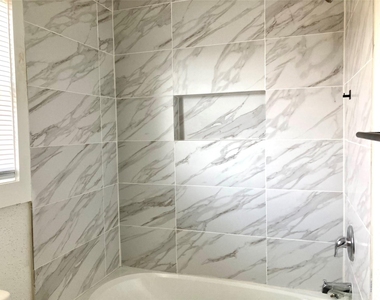 3315 Reeves Street - Photo Thumbnail 6