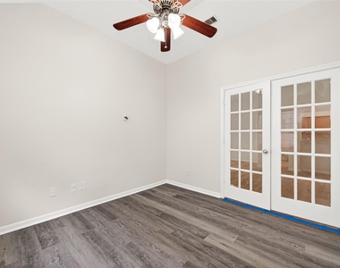13006 Rose Landing Drive - Photo Thumbnail 15