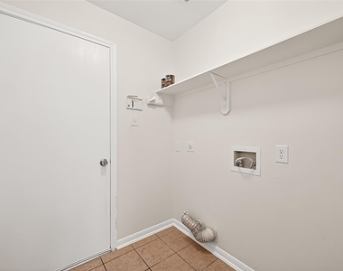 13006 Rose Landing Drive - Photo Thumbnail 17