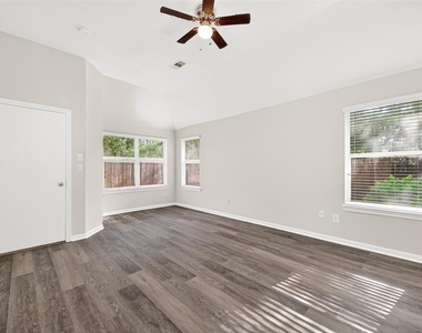 13006 Rose Landing Drive - Photo Thumbnail 34