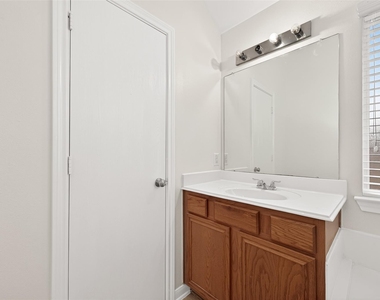 13006 Rose Landing Drive - Photo Thumbnail 36