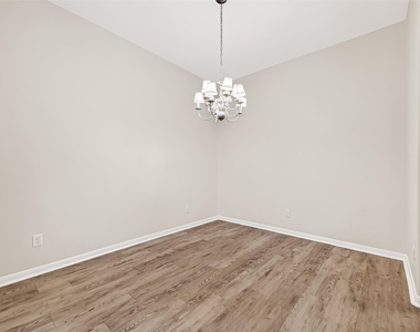 13006 Rose Landing Drive - Photo Thumbnail 8
