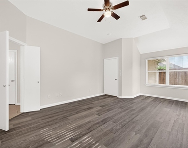 13006 Rose Landing Drive - Photo Thumbnail 33