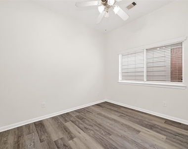 13006 Rose Landing Drive - Photo Thumbnail 22