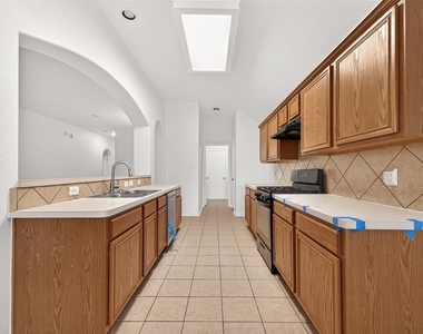 13006 Rose Landing Drive - Photo Thumbnail 9