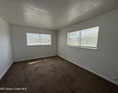 1432 Parkway Drive - Photo Thumbnail 17