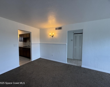 1432 Parkway Drive - Photo Thumbnail 7