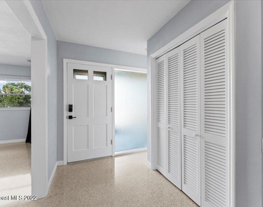 215 Marion Street - Photo Thumbnail 1