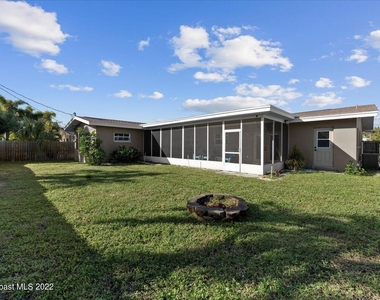215 Marion Street - Photo Thumbnail 18