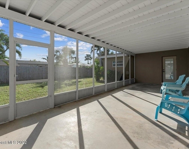 215 Marion Street - Photo Thumbnail 16