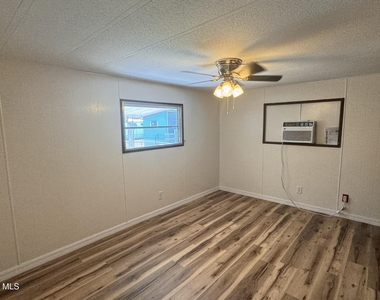 2522 Amberly Road Ne - Photo Thumbnail 7