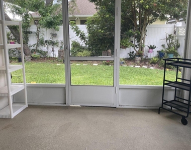 412 Waterside Circle - Photo Thumbnail 11