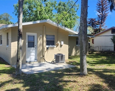 565 3rd Avenue - Photo Thumbnail 2