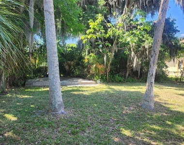 565 3rd Avenue - Photo Thumbnail 4