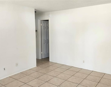 565 3rd Avenue - Photo Thumbnail 7
