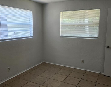 565 3rd Avenue - Photo Thumbnail 18