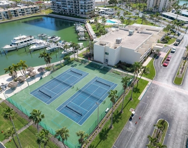 7920 Sun Island Drive S - Photo Thumbnail 32