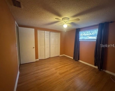 7235 Redbud Court - Photo Thumbnail 5