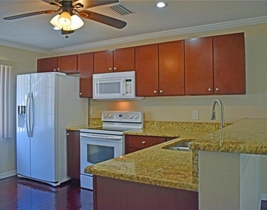 4311 W Virginia Avenue - Photo Thumbnail 9