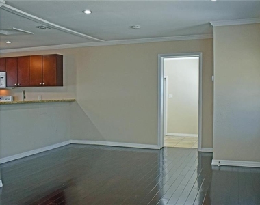 4311 W Virginia Avenue - Photo Thumbnail 7