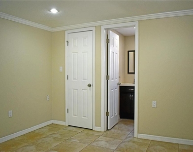 4311 W Virginia Avenue - Photo Thumbnail 10