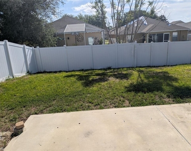446 Argyll Drive - Photo Thumbnail 21