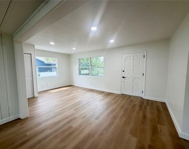 3938 2nd Avenue N - Photo Thumbnail 3