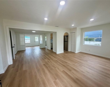 3938 2nd Avenue N - Photo Thumbnail 1