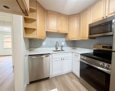 3938 2nd Avenue N - Photo Thumbnail 6