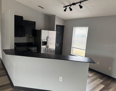 6289 Mariner Boulevard - Photo Thumbnail 2