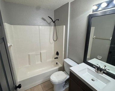 6289 Mariner Boulevard - Photo Thumbnail 8