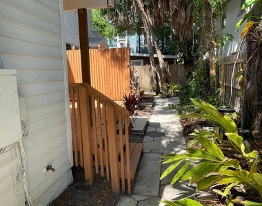 255 6th Avenue N - Photo Thumbnail 1